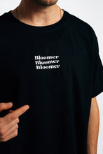 Lade das Bild in den Galerie-Viewer, BLOOMER - Shirt Black Regular - Vase