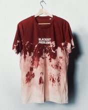 Lade das Bild in den Galerie-Viewer, BLACKOUT PROBLEMS - DARLING BATIC SHIRT RED

