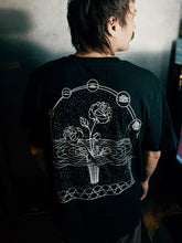 Lade das Bild in den Galerie-Viewer, BLACKOUT PROBLEMS - ROSEMIX SHIRT
