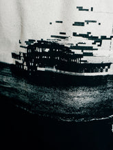 Lade das Bild in den Galerie-Viewer, BLACKOUT PROBLEMS - HOLY COVER SHIRT
