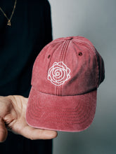 Lade das Bild in den Galerie-Viewer, BLACKOUT PROBLEMS - CAP (VINTAGE RED)
