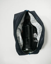 Lade das Bild in den Galerie-Viewer, BLACKOUT PROBLEMS - UPCYCLED BAG (made of our backdrop)
